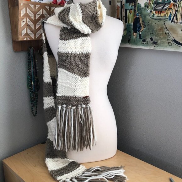 Fossil Striped Scarf - Picture 2 of 7